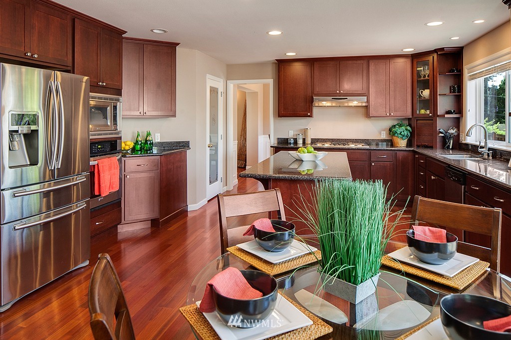 409 Pasco Place Northeast Renton, WA 98059 - Photo 7 of 20