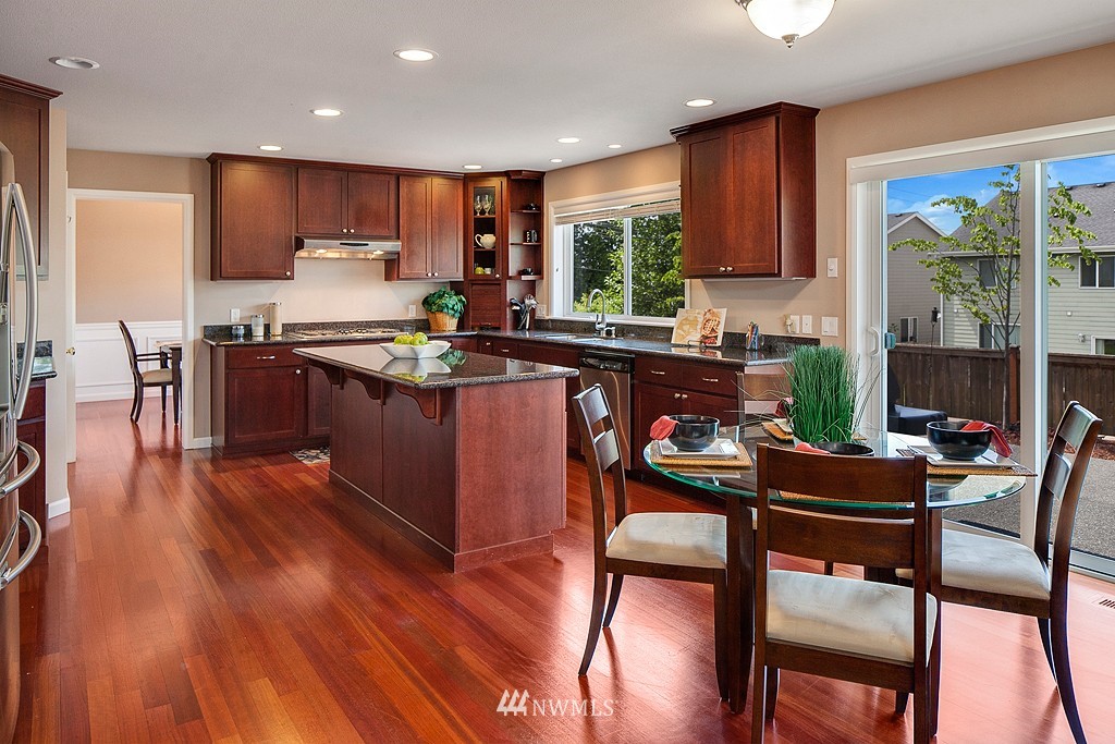 409 Pasco Place Northeast Renton, WA 98059 - Photo 8 of 20