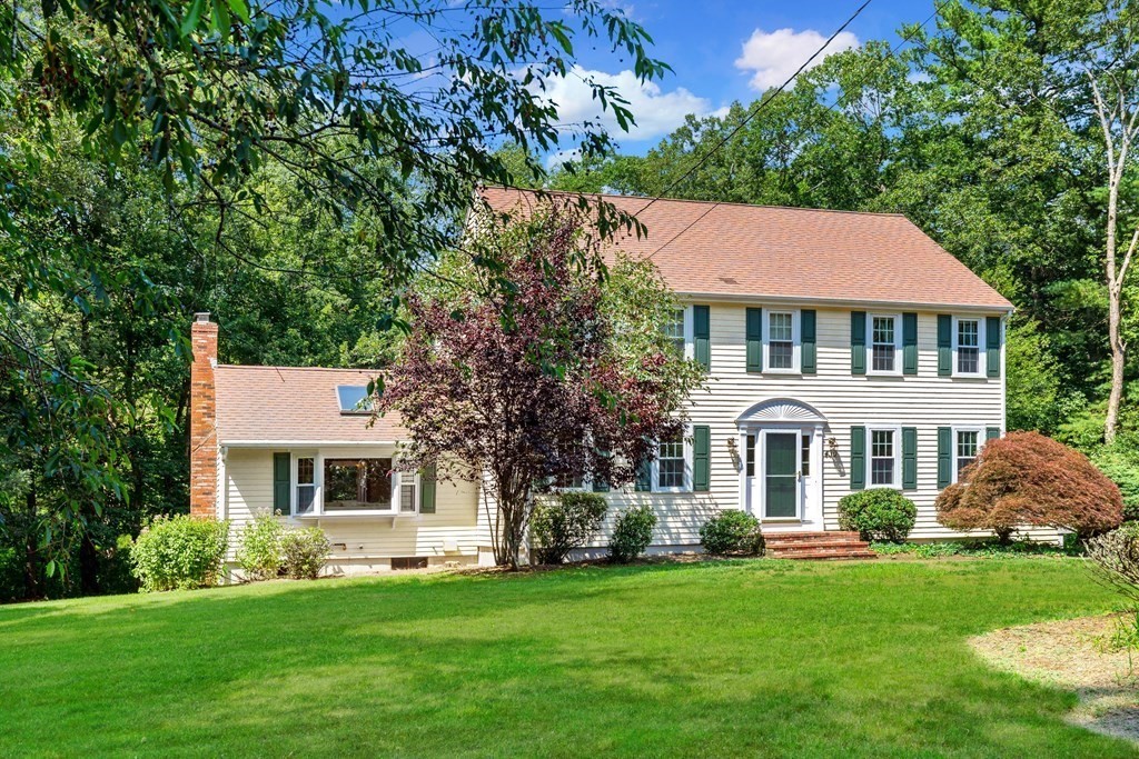 430 Old Farm Road Hanover, MA 02339 - Photo 2 of 24 Gallery Image 2