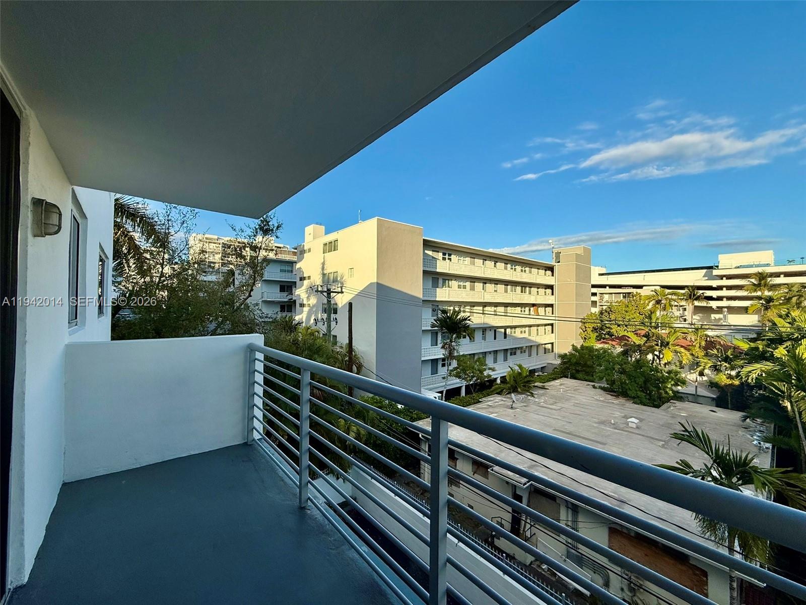 1605 Bay Road, Unit 407 Miami Beach, FL 33139 - Photo 14 of 35