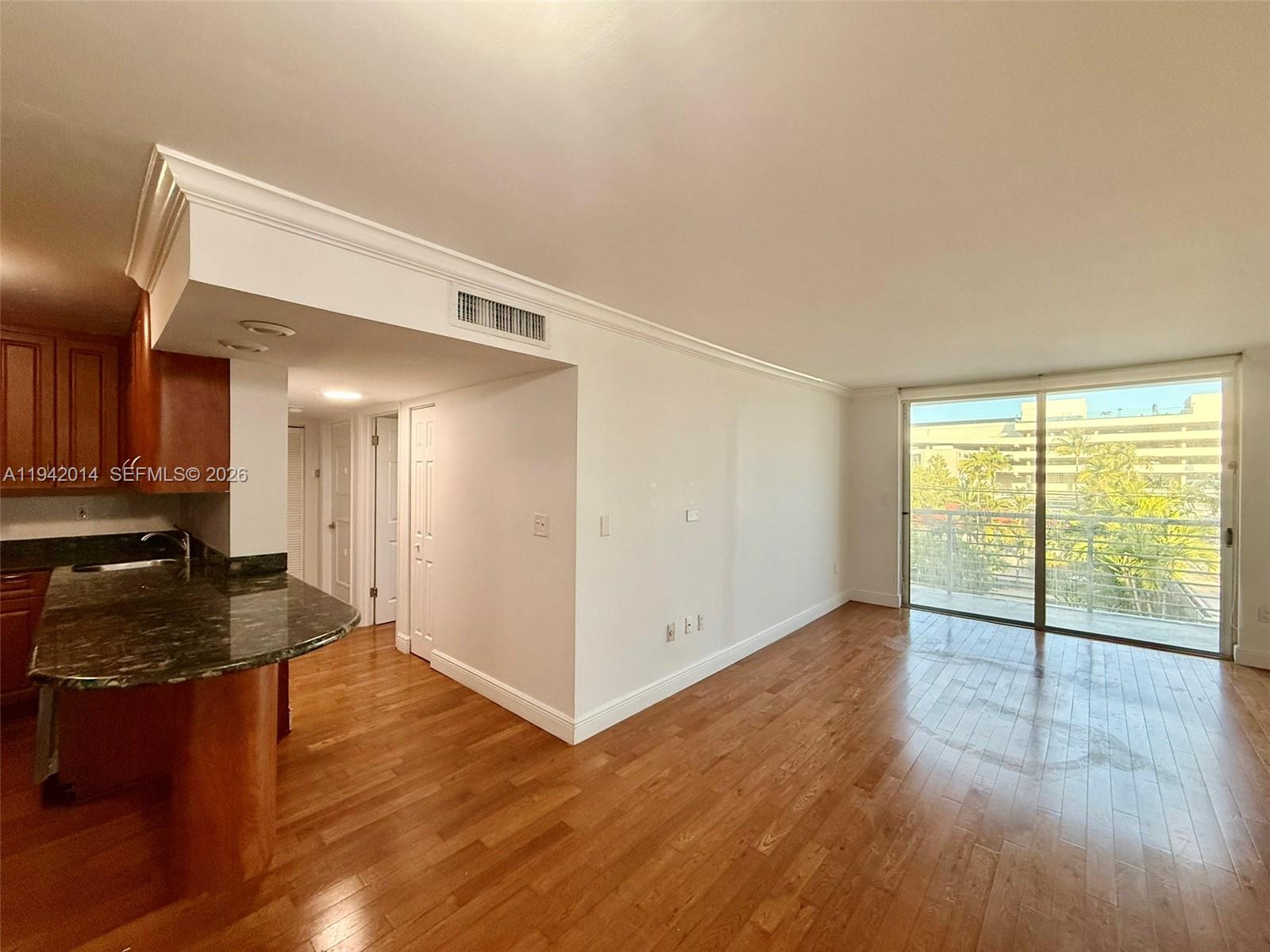 1605 Bay Road, Unit 407 Miami Beach, FL 33139 - Photo 18 of 35