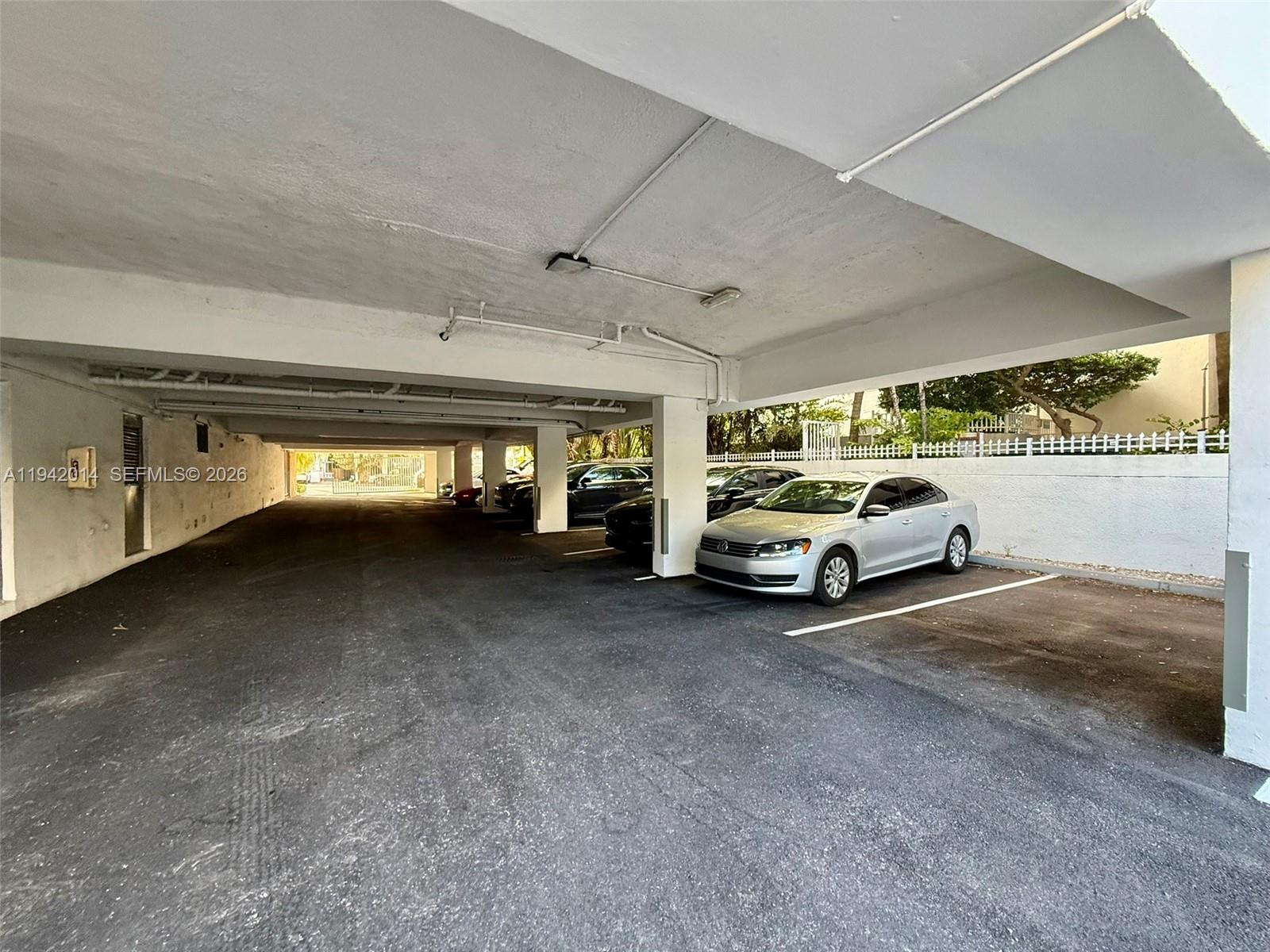 1605 Bay Road, Unit 407 Miami Beach, FL 33139 - Photo 33 of 35
