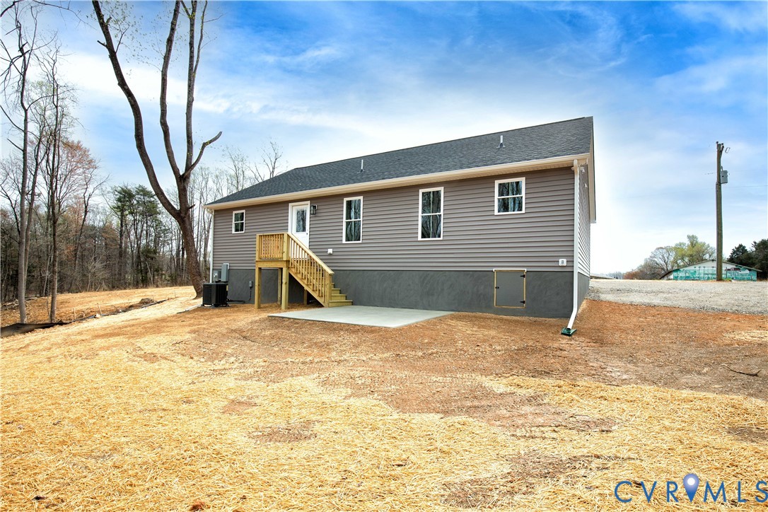 704 Columbia Road Columbia, VA 23038 - Photo 6 of 30
