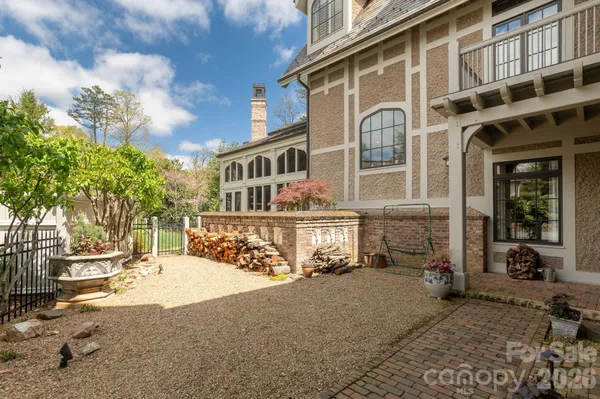 $8,500,000 | 8 Fairway Place, Asheville, NC 28803