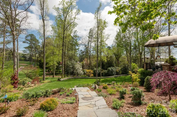 $8,500,000 | 8 Fairway Place, Asheville, NC 28803