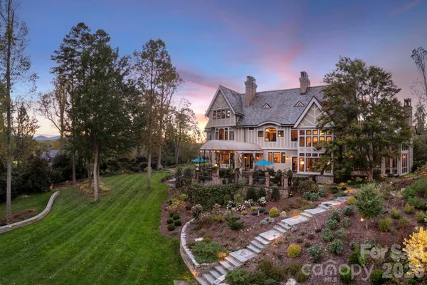 $8,500,000 | 8 Fairway Place, Asheville, NC 28803