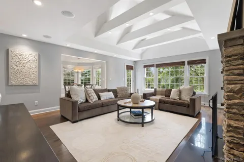 $3,150,000 | 16 John Jay Place, Rye, NY 10580