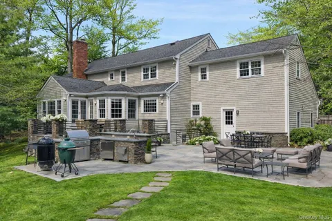 $3,150,000 | 16 John Jay Place, Rye, NY 10580