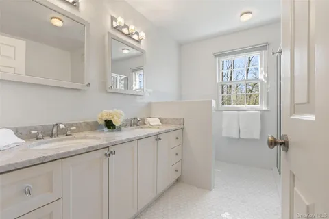 $3,150,000 | 16 John Jay Place, Rye, NY 10580