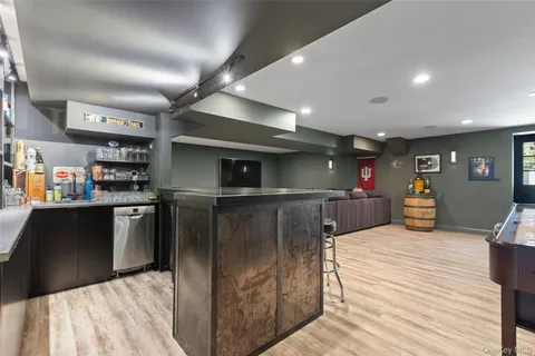 $3,150,000 | 16 John Jay Place, Rye, NY 10580