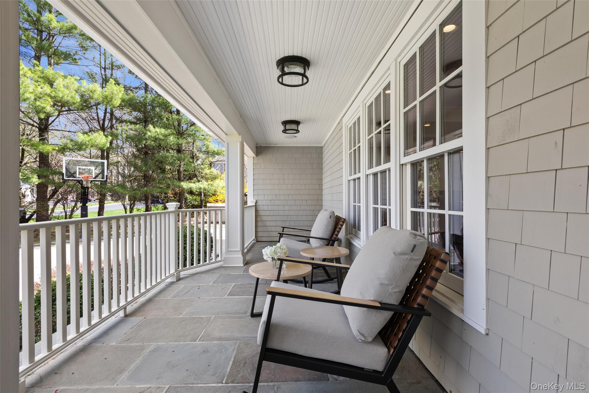 16 John Jay Place Rye, NY 10580 - Photo 4 of 50