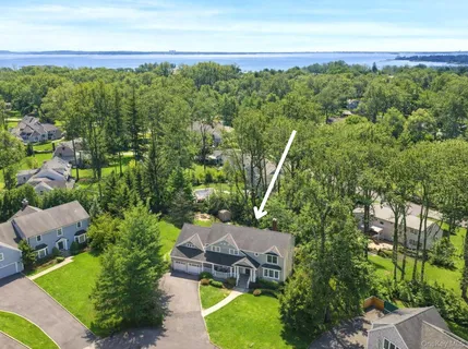 $3,150,000 | 16 John Jay Place, Rye, NY 10580
