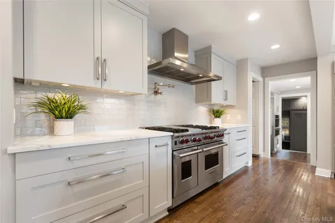 $3,150,000 | 16 John Jay Place, Rye, NY 10580