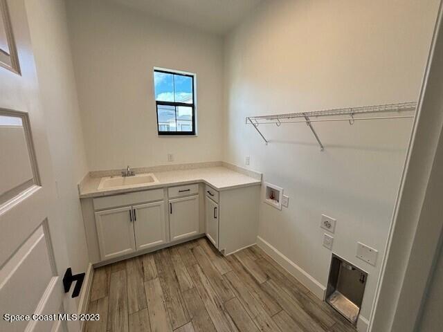 8326 Lyside Drive Melbourne, FL 32940 - Photo 7 of 17 a room with a washer and dryer