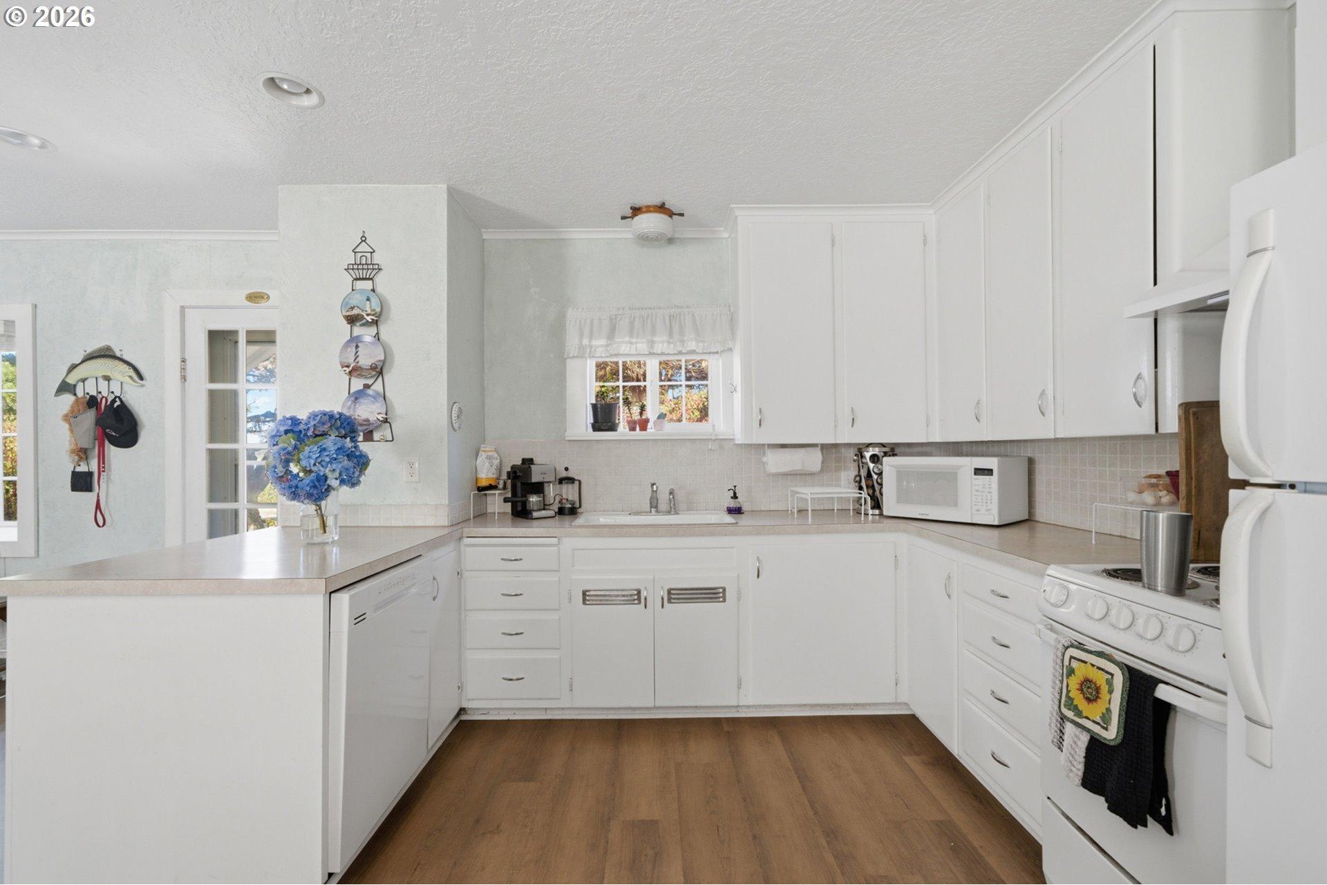 6860 Bayocean Road Northwest Tillamook, OR 97141 - Photo 33 of 46 Gallery Image 33