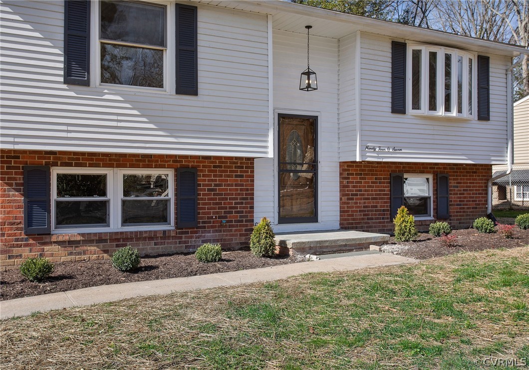 9407 Kendrick Road North Chesterfield, VA 23236 - Photo 3 of 31 Gallery Image 3