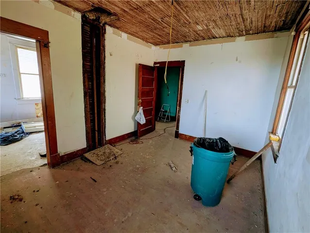 $89,800 | 403 Spruce Avenue, Kansas City, MO 64124