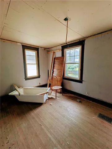 $89,800 | 403 Spruce Avenue, Kansas City, MO 64124