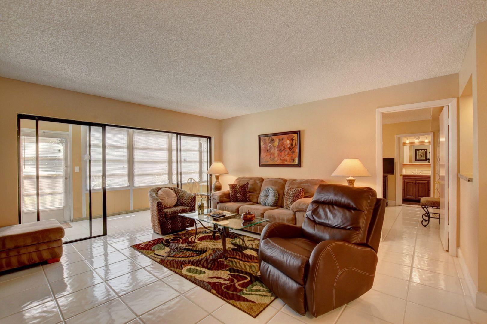 108 Capri B Delray Beach, FL 33484 - Photo 12 of 73 living area