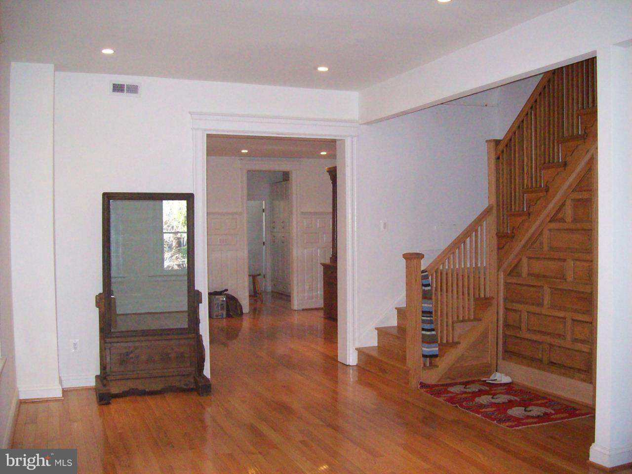1740 Park Road Northwest Washington, DC 20010 - Photo 12 of 30 Living Room