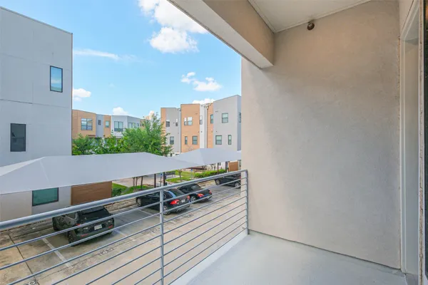 $345,000 | 2401 Crawford Street, Unit C1B, Houston, TX 77004