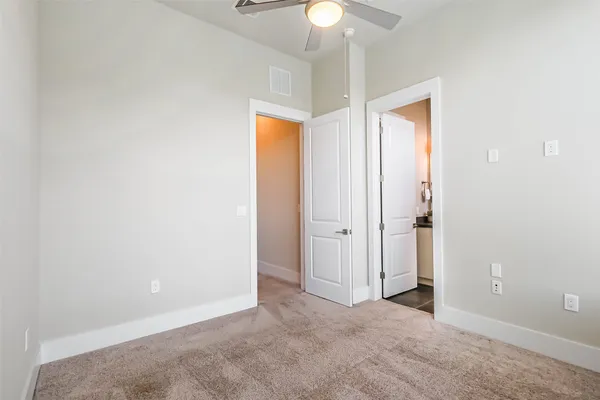 $345,000 | 2401 Crawford Street, Unit C1B, Houston, TX 77004