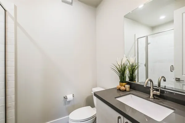 $345,000 | 2401 Crawford Street, Unit C1B, Houston, TX 77004