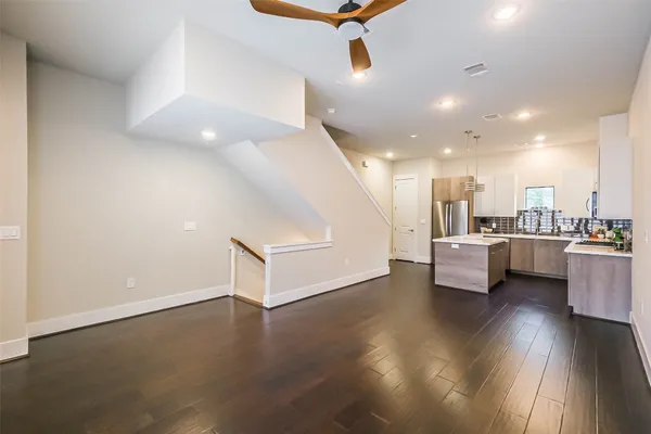 $345,000 | 2401 Crawford Street, Unit C1B, Houston, TX 77004