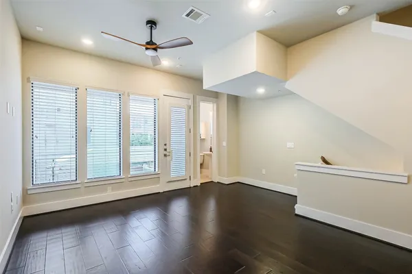 $345,000 | 2401 Crawford Street, Unit C1B, Houston, TX 77004