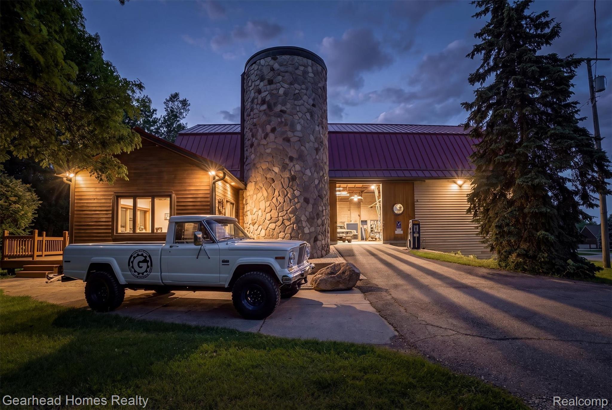 3486 West Drahner Road Oxford, MI 48371 - Photo 2 of 51 44-W Drahner-15.jpg