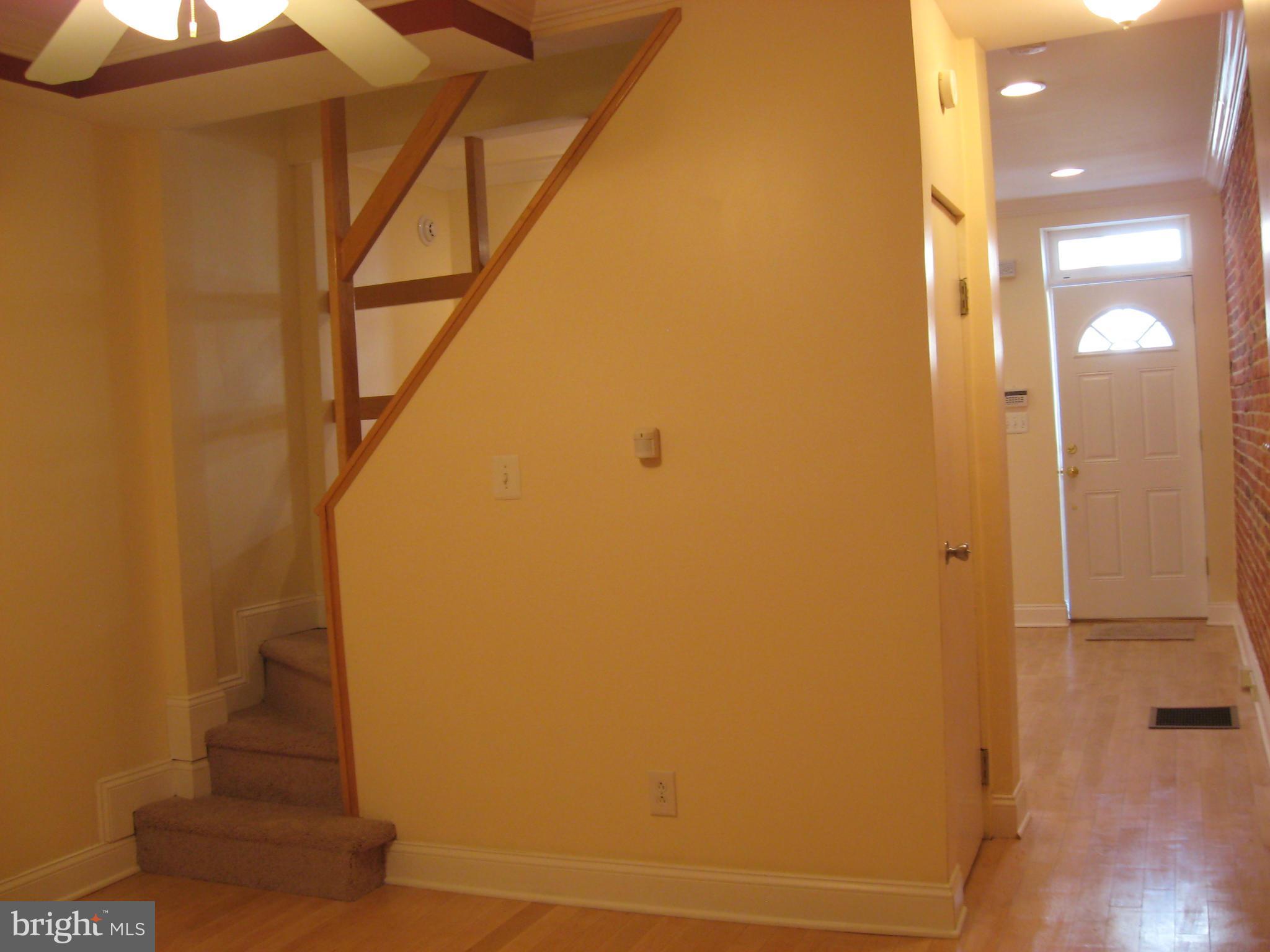 330 South Poppleton Street Baltimore, MD 21230 - Photo 2 of 9 Dining Room
