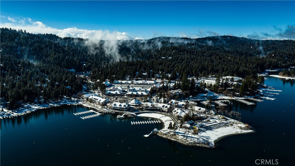 26834 Huron Road Lake Arrowhead, CA 92352 - Photo 37 of 38 a view of a lake in middle of a house