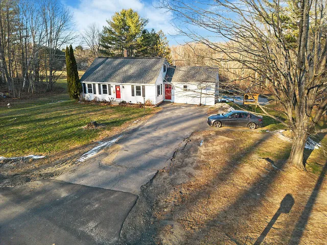 $415,000 | 18 Mayland Street, Oakland, ME 04963