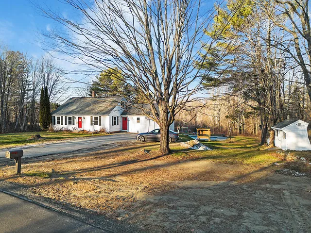 $415,000 | 18 Mayland Street, Oakland, ME 04963