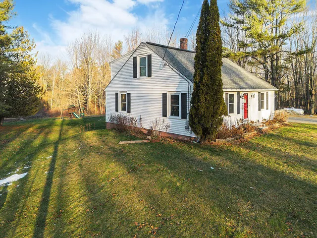 $415,000 | 18 Mayland Street, Oakland, ME 04963