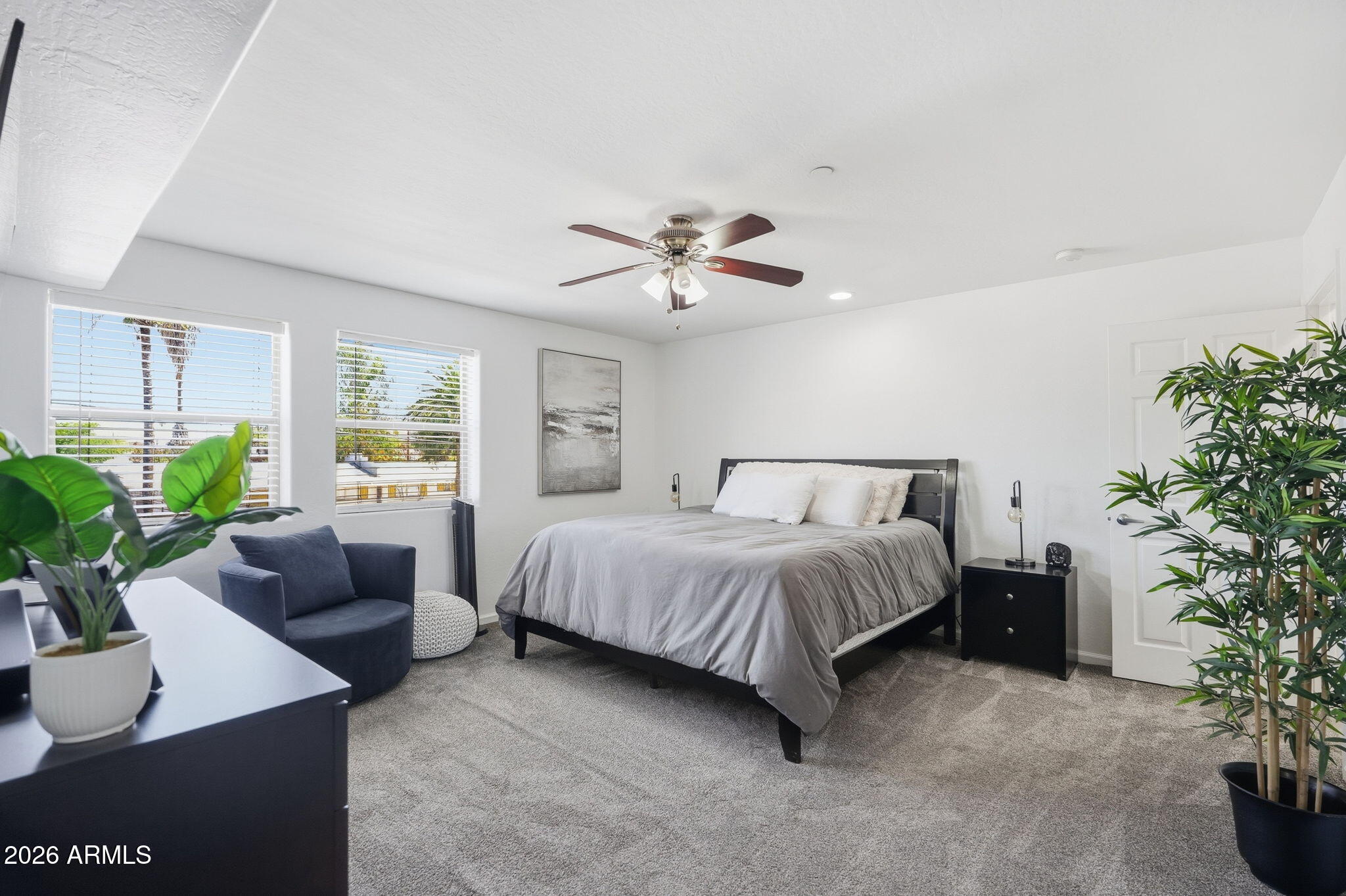 2929 North 39th Street, Unit 6 Phoenix, AZ 85018 - Photo 16 of 31 Primary Bedroom