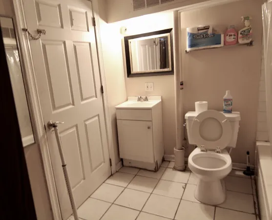 $260,000 | 2859 North Kostner Avenue, Unit 1, Chicago, IL 60641