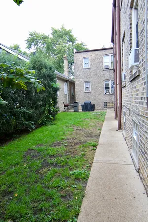 $260,000 | 2859 North Kostner Avenue, Unit 1, Chicago, IL 60641