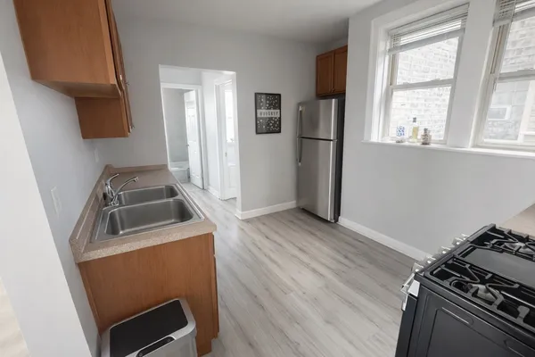 $260,000 | 2859 North Kostner Avenue, Unit 1, Chicago, IL 60641
