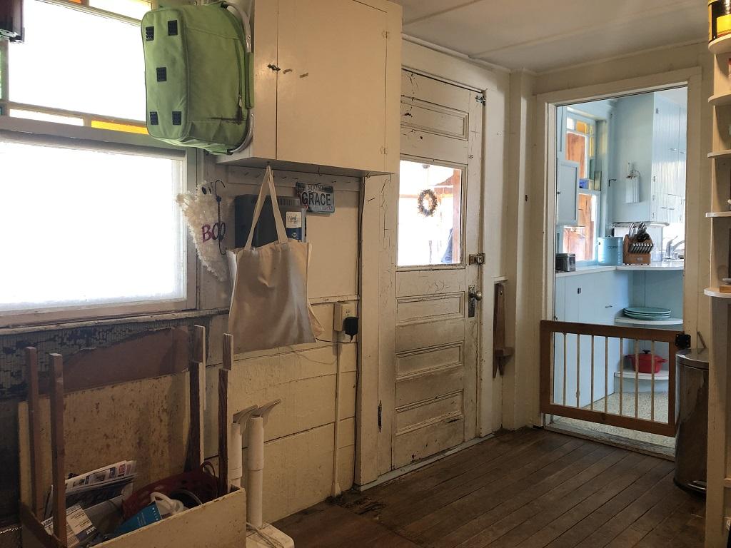 39 Tucker Brook Road Lincolnville, ME 04849 - Photo 7 of 35 Mudroom 2