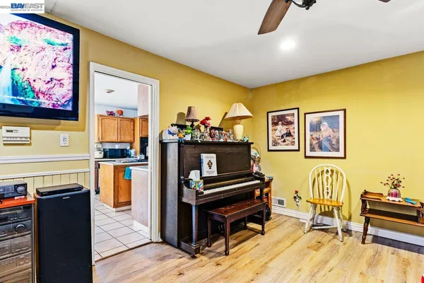 $998,000 | 674 Gleneagle Avenue, Hayward, CA 94544