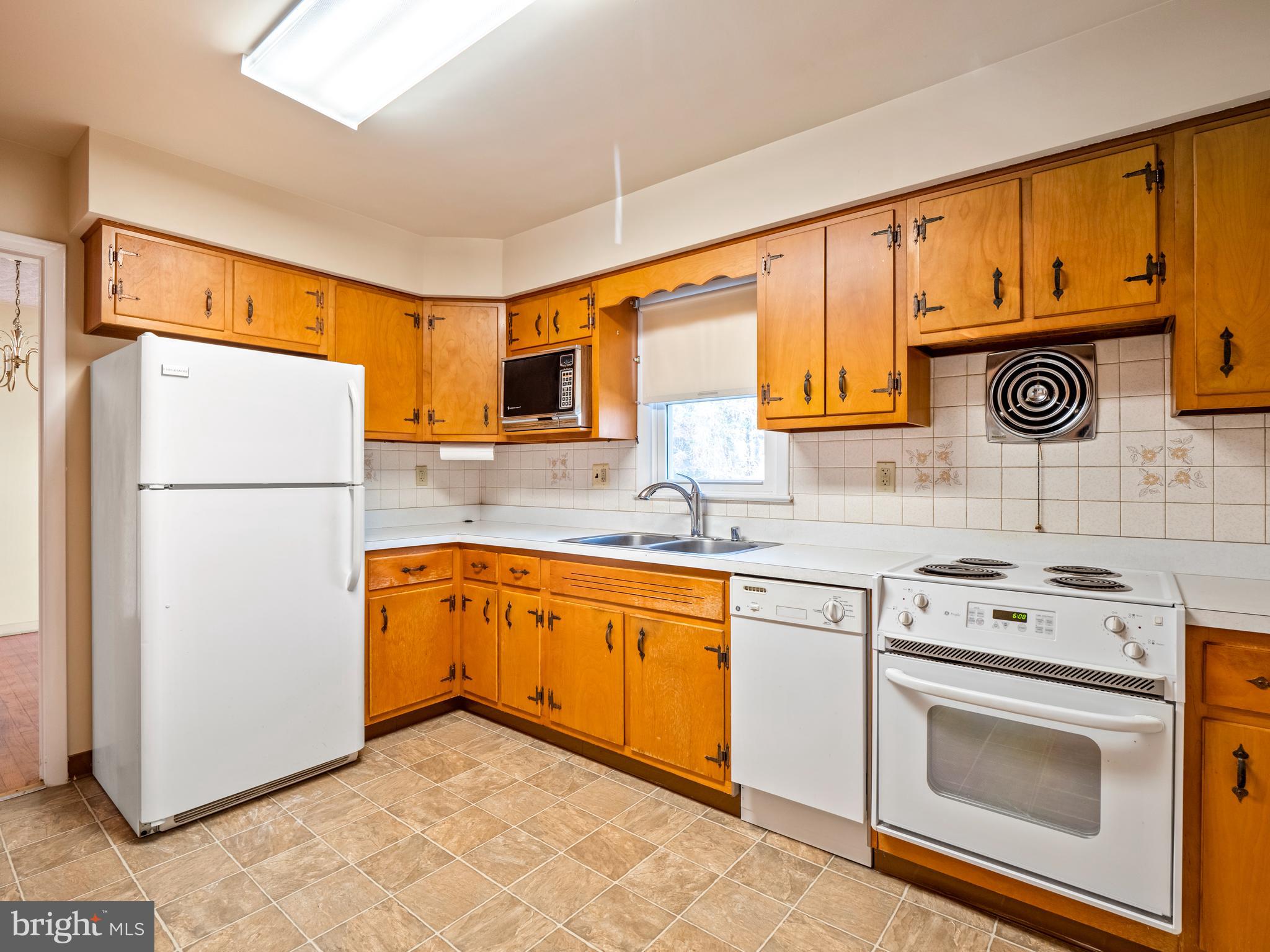 3808 Chantilly Road Chantilly, VA 20151 - Photo 13 of 30 Gallery Image 13