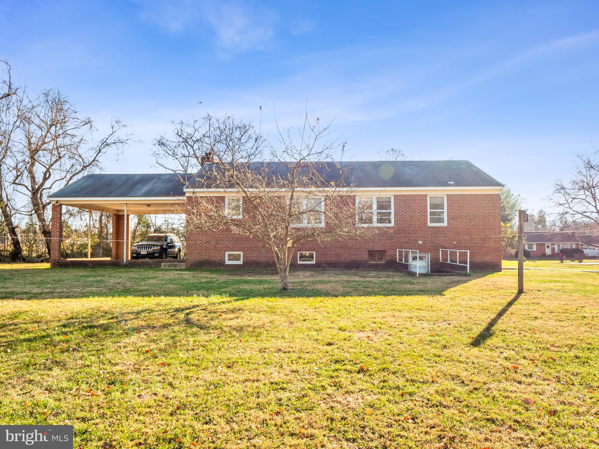 3808 Chantilly Road Chantilly, VA 20151 - Photo 29 of 30 Gallery Image 29
