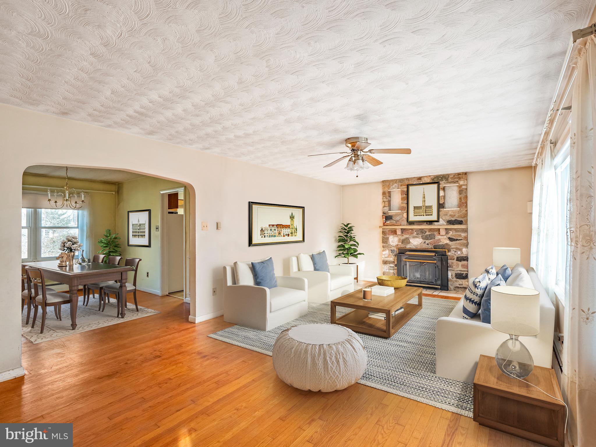 3808 Chantilly Road Chantilly, VA 20151 - Photo 3 of 30 Gallery Image 3