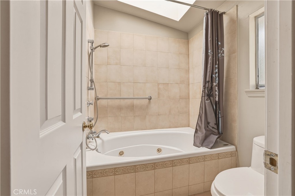 11841 Laughton Way Porter Ranch, CA 91326 - Photo 29 of 44 Master Bathroom