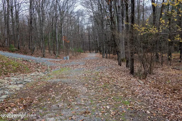 $159,999 | Hidden Hollow, Hawley, PA 18428