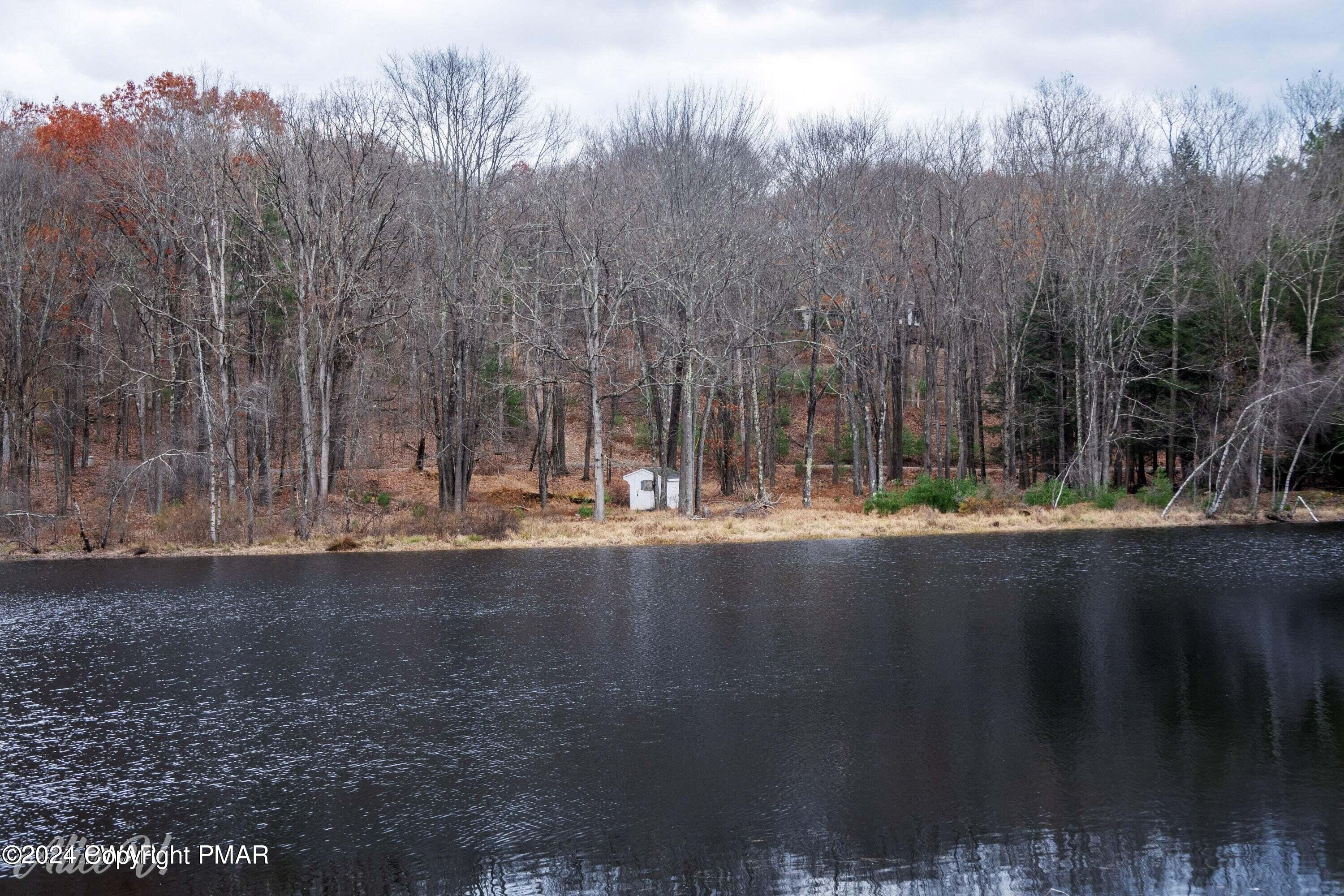 Hidden Hollow Hawley, PA 18428 - Photo 7 of 29 Hug 4