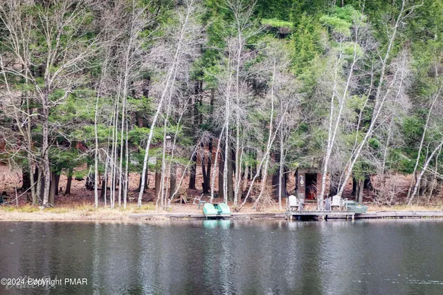 $159,999 | Hidden Hollow, Hawley, PA 18428