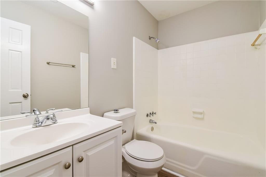 4533 Holliston Road Atlanta, GA 30360 - Photo 7 of 14 Gallery Image 7