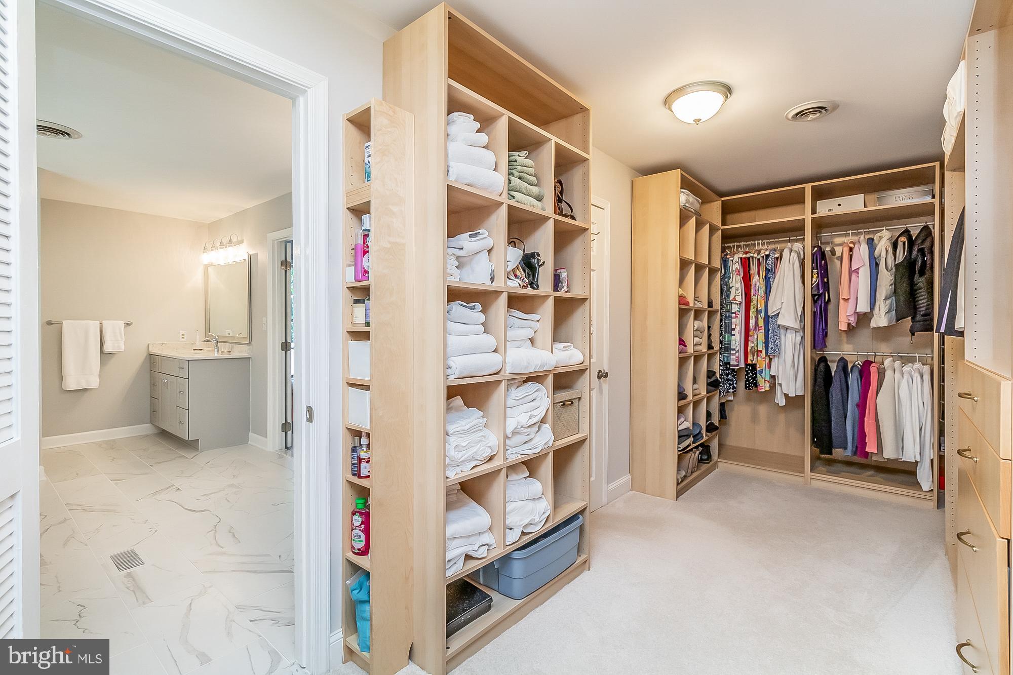 2865 Thornbrook Road Ellicott City, MD 21042 - Photo 23 of 38 Primary BR Walk In Closet